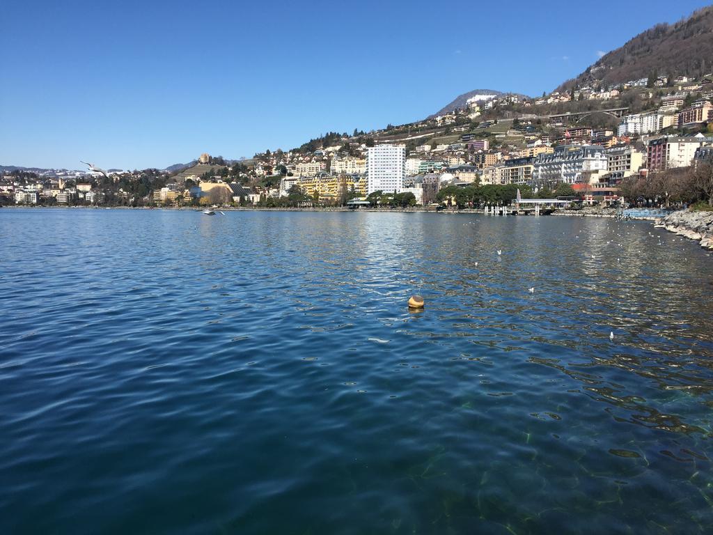Montreux Lake View Apartments City Centre Екстер'єр фото