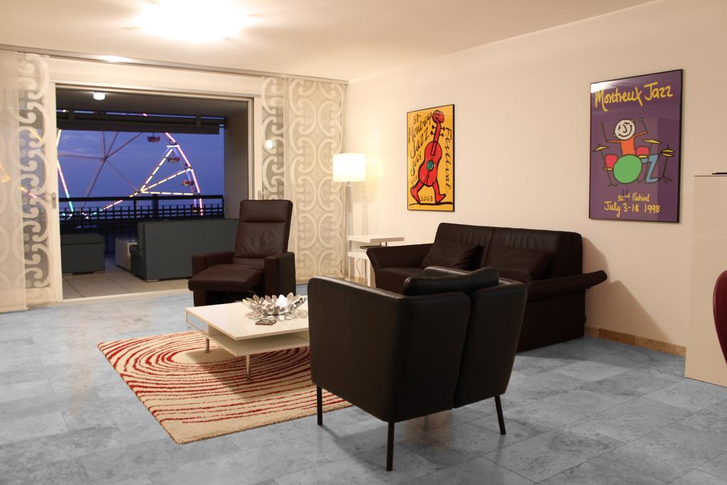 Montreux Lake View Apartments City Centre Екстер'єр фото