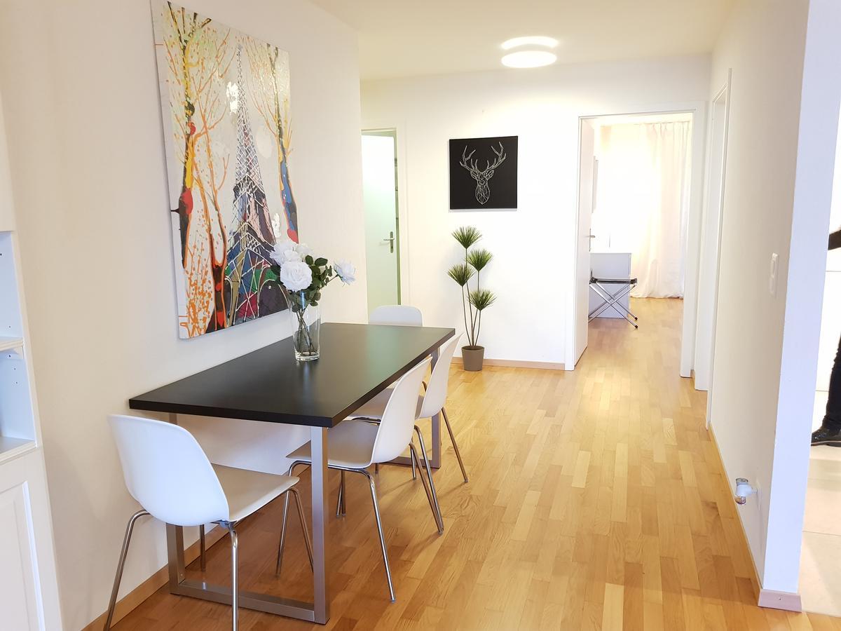 Montreux Lake View Apartments City Centre Екстер'єр фото